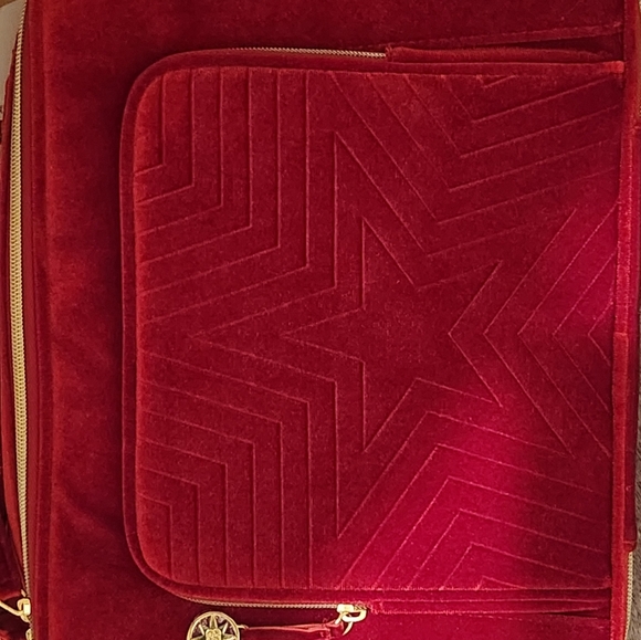 Estee Lauder Limited Edition Red Velvet Cosmetic Bag Skincare and Makeup Bundle - Picture 6 of 8
